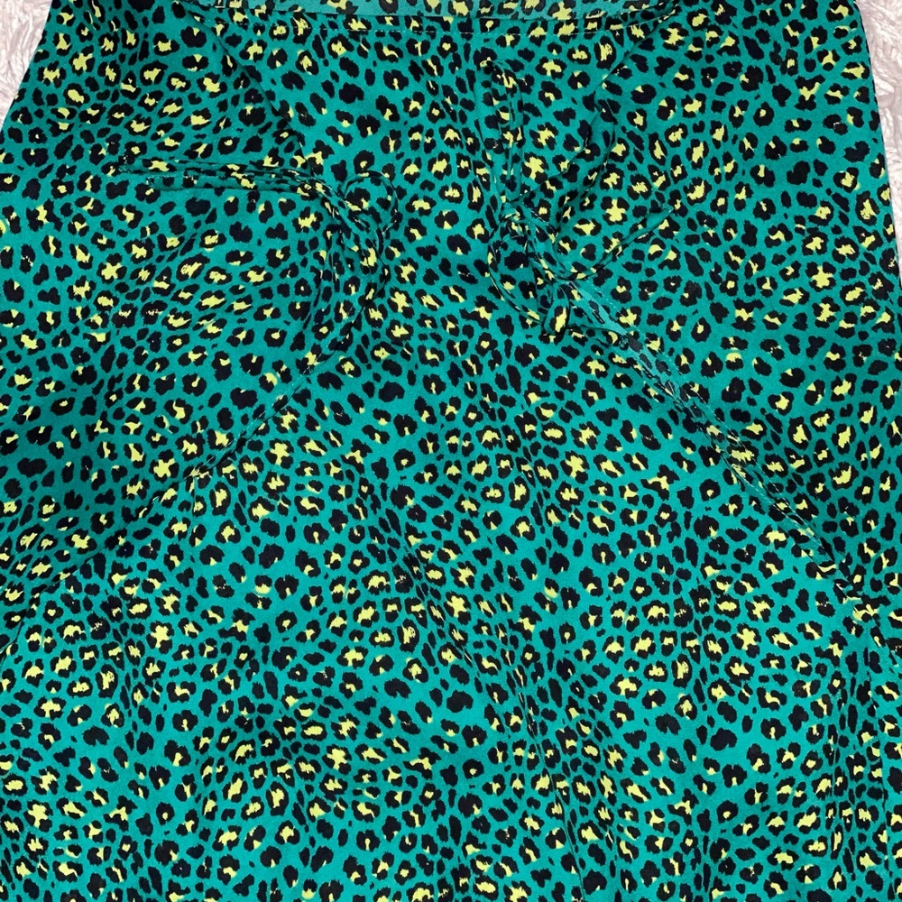 Green Leopard Print Short Sleeve Blouse